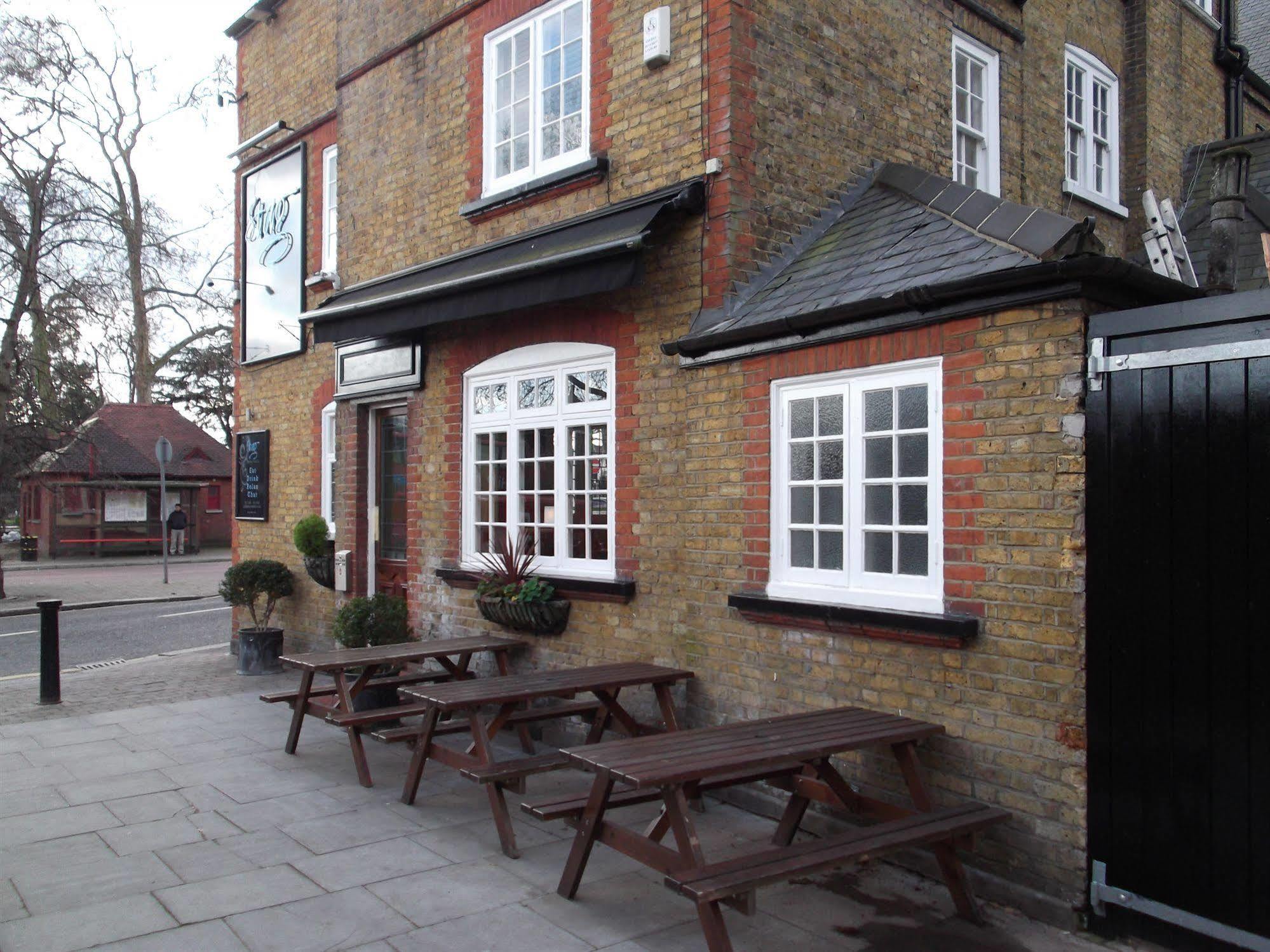 Hotel The Stag Enfield Exterior foto